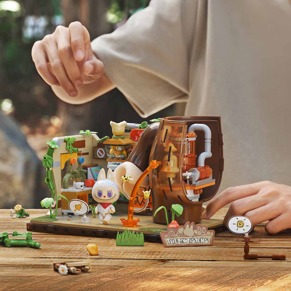 THE MONSTERS Forest Secret Base Series Blocks-Jam Graffiti - POP