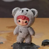 POP MART-HIRONO - Colección "Bitácoras de Viaje" Colgantes de Peluche en Cajas Misteriosas - Grava Gris