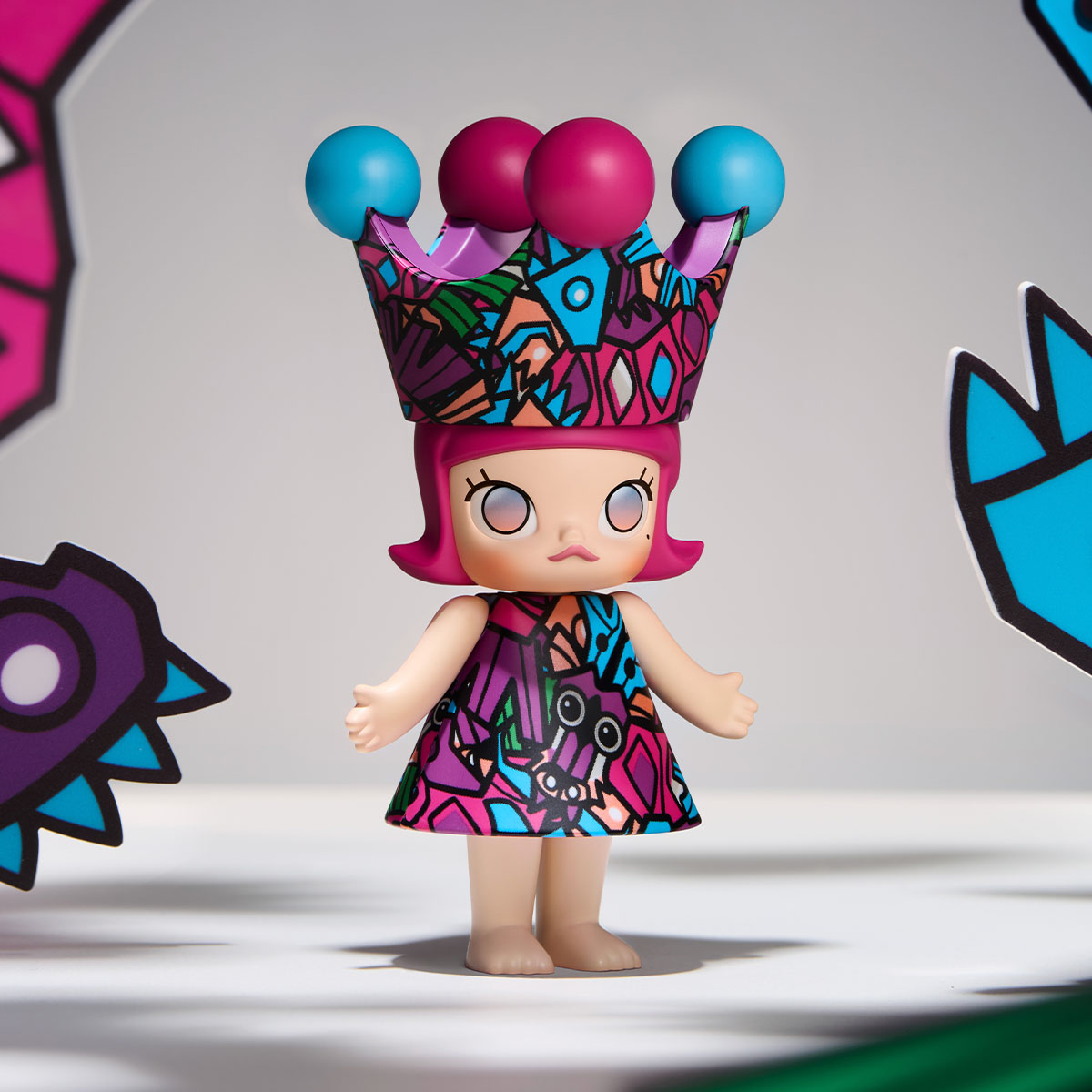 POPMART MEGA  MOLLY 100% シリーズ 1 MEGA ROYAL MOLLY 100% Series 1|POP MART US Official