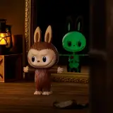 POP MART-Colección"El Ático de las Rarezas"Figuras en Cajas Misteriosas - Vigila tu Espalda