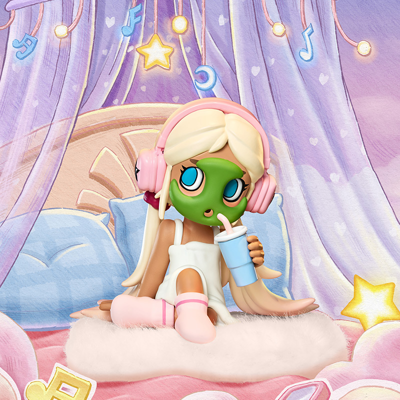 Poppy-Face Mask